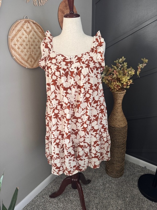 Universal Thread Dresses & Skirts - Universal Thread Rust and Cream Floral Button-Front babydoll boho floral dress